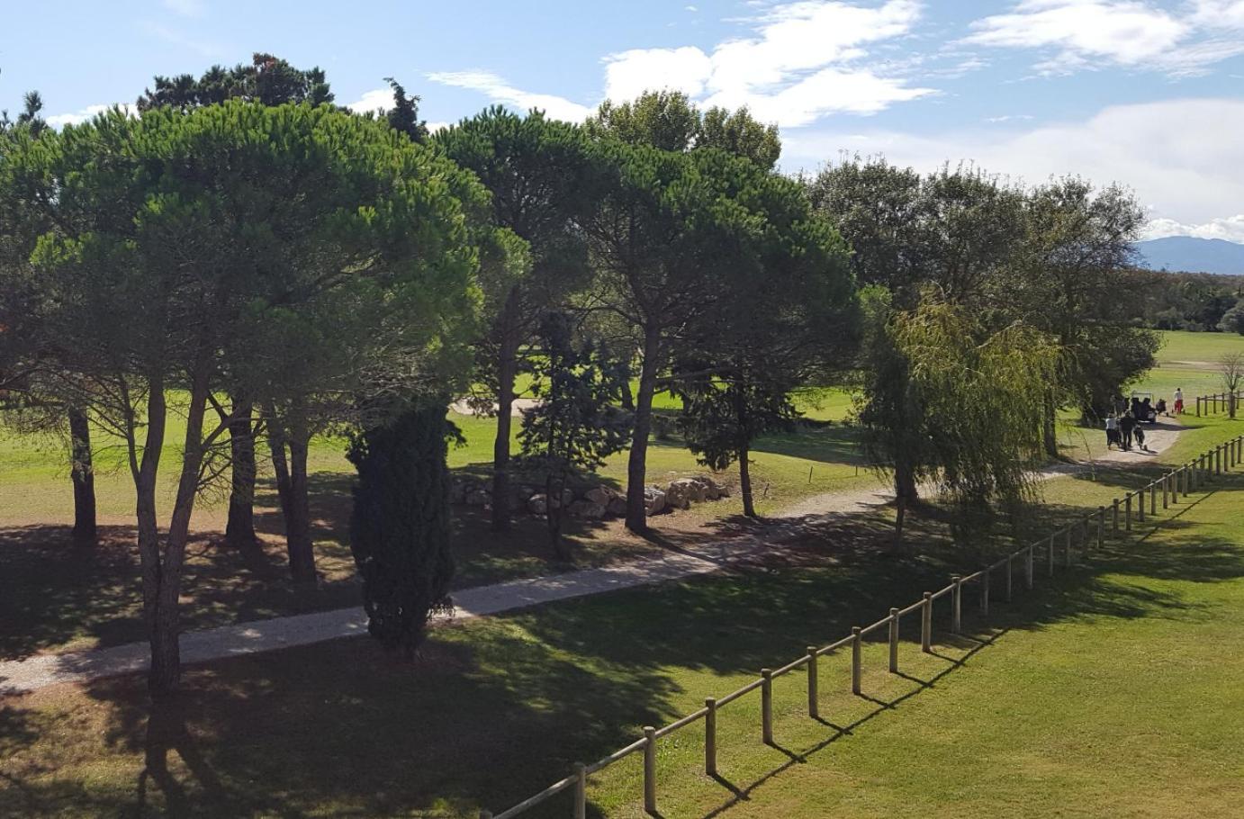 Vert Paradis - Vue Apaisante Sur Golf, Pins Parasols, 2E Etage - 80 M2 Dont Terrasse Avec Pergola, 2 Chambres, 3Et Iles, 3 Clim, Wifi - Piscine, Parking Et Park A Velos, Ascenseur - En Option Linge, Menage - Pistes Cyclables, Mer A Proximite Saint-Cyprien  Dış mekan fotoğraf